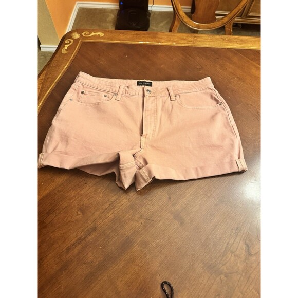 Free Assembly Womens Plus Size 16 Shorts Folded Cuff Pink Rose Denim - Picture 4 of 12